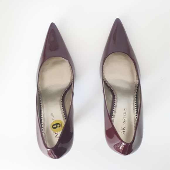 Anne Klein | NWOT Patent Leather Pointed Heels - Picture 4 of 7